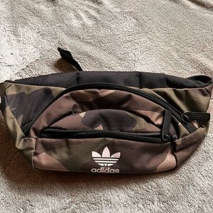 Adidas Camoflauge fanny pack